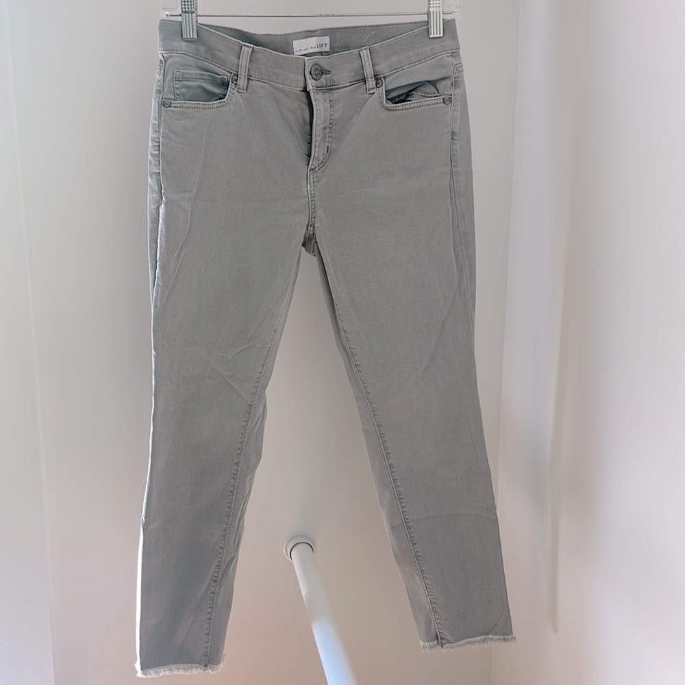 LOFT Modern Skinny Crop Size 27/4 Grey Faded Jeans